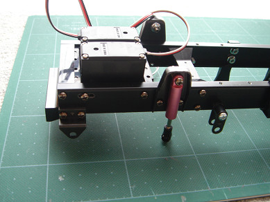 knight05.jpg(40529 byte)