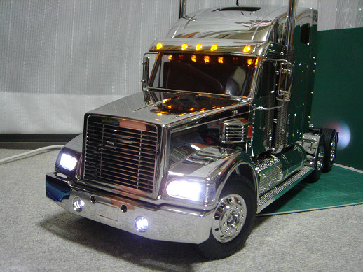 knight40-1.jpg(87914 byte)