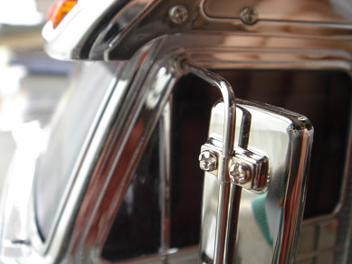 knight77.jpg(36577 byte)