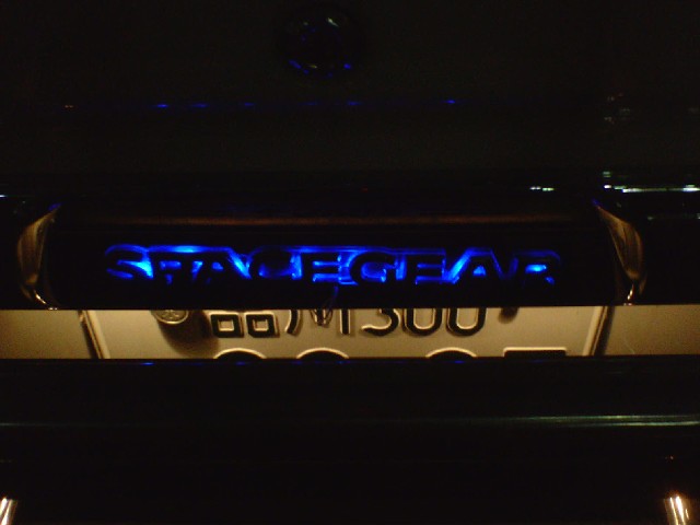 ex20-00.jpg(111703 byte)